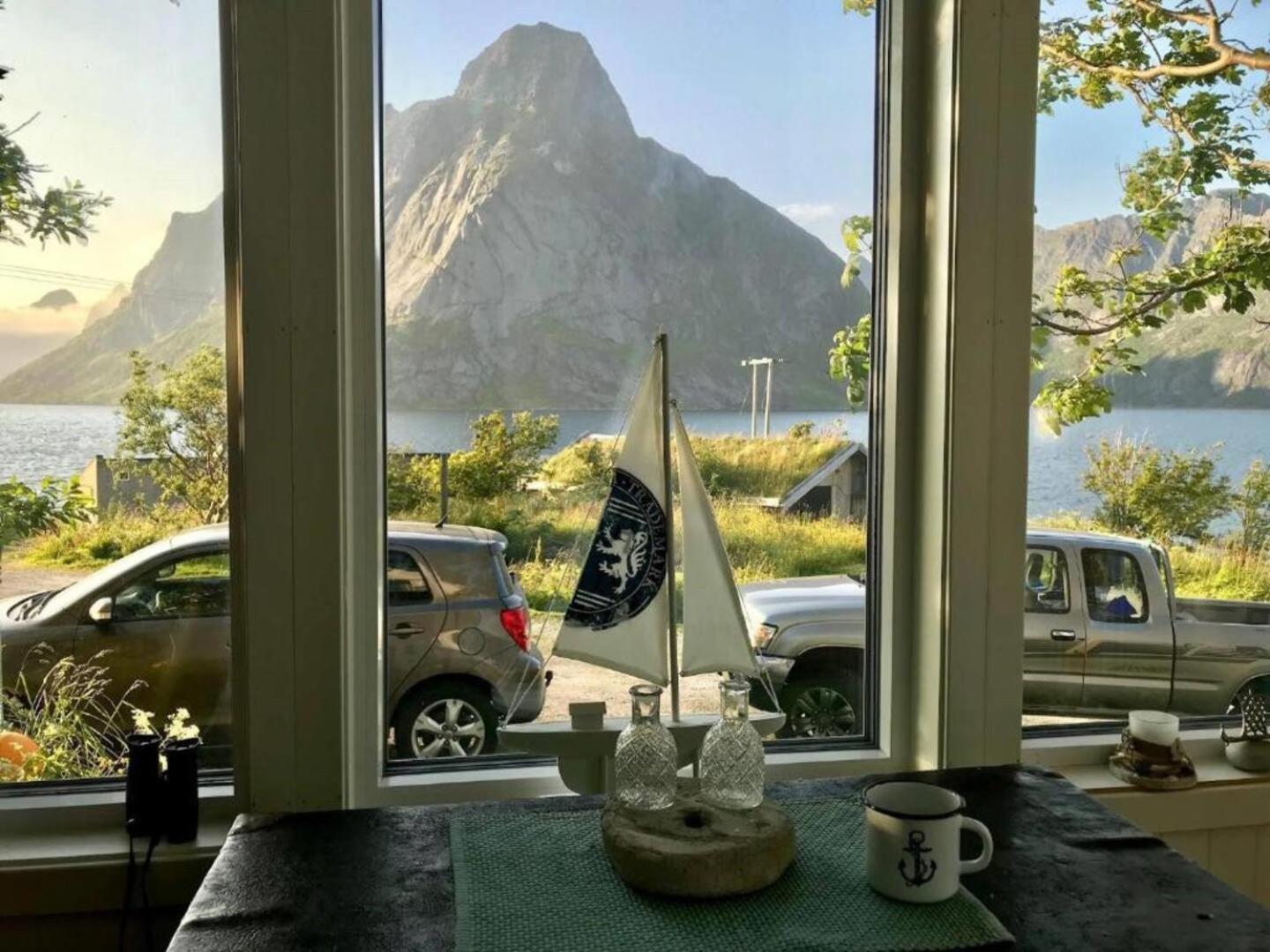 Reinefjorden Lodge Extérieur photo